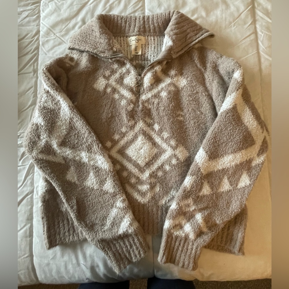 Jessica Simpson, quarter zip sweater, size small